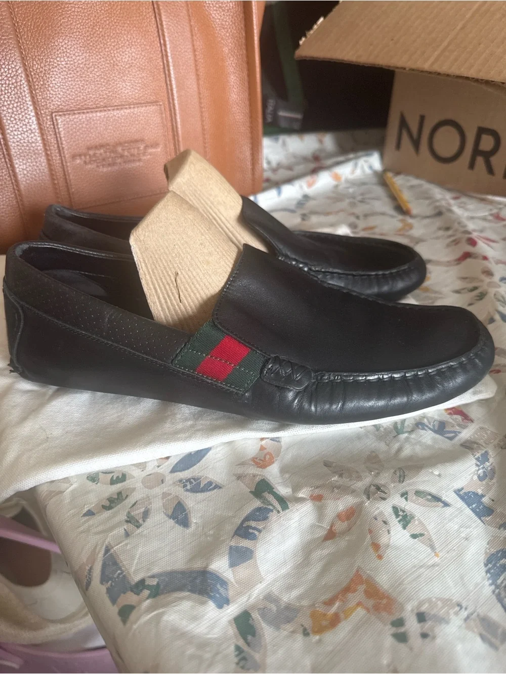 Gucci sleek black
